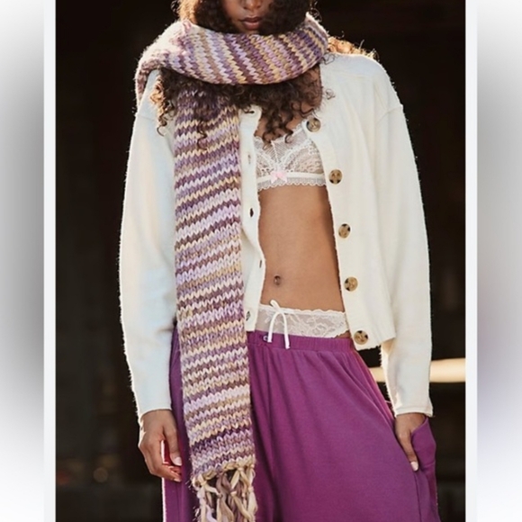 Free People Chunky Knit Scarf - Ivory lavendar mauve dull gold